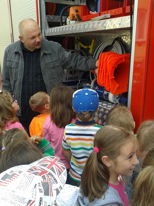 Przedszkolaki chcą być strażakami